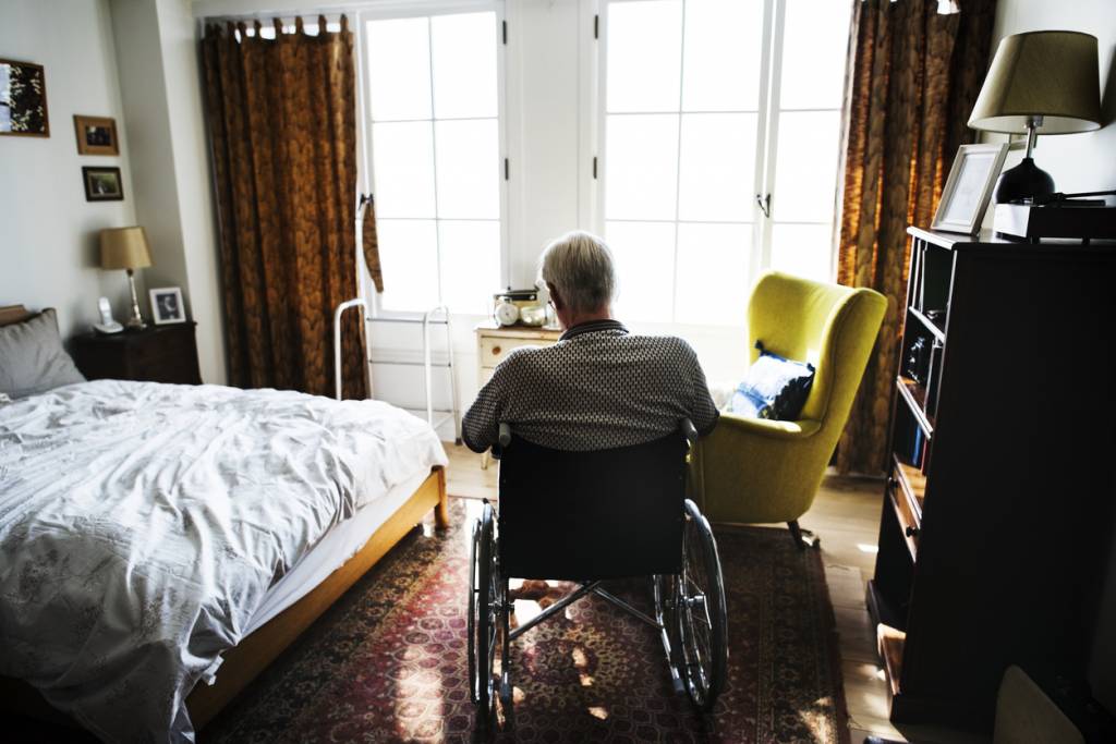 chambre personne en fauteuil roulant personne handicapée
