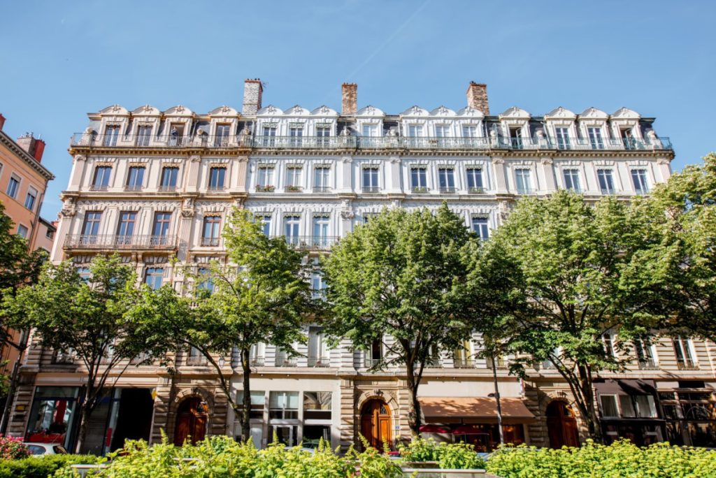 tr-sors-architecturaux-la-d-couverte-des-b-timents-haussmanniens