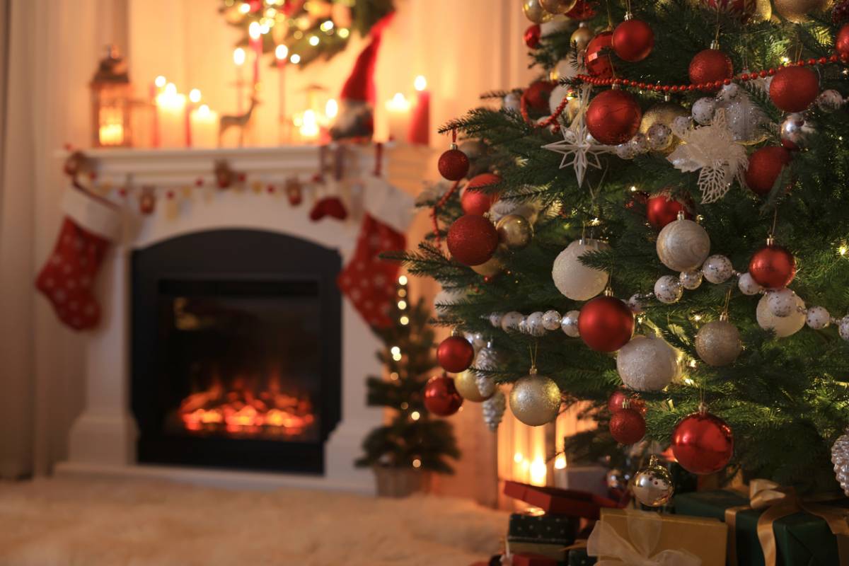 sapin noel boules guirlandes