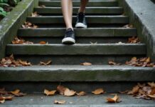 Escalier pas japonais dangereux : risques et précautions essentielles découvrez les dangers des escaliers pas japonais et les précautions indispensables pour garantir votre sécurité. informez-vous sur les risques et comment les éviter efficacement.