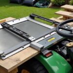 découvrez comment fabriquer un ramasse-herbe pour tracteur tondeuse grâce à notre guide pratique et facile à suivre, pour un jardin toujours propre et bien entretenu.